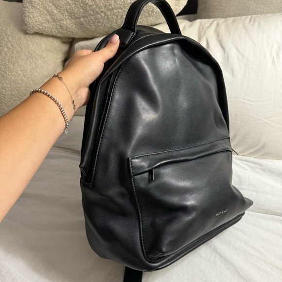 Matt & Nat vegan leather backpack - Picture 3 of 3